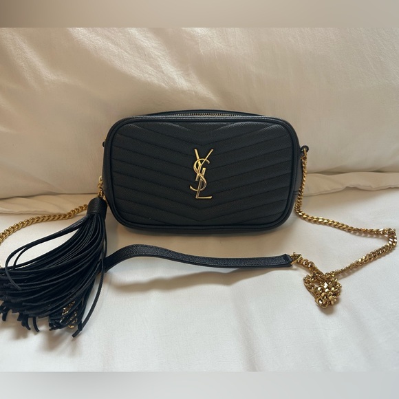 Yves Saint Laurent Black Chevron Crossbody Bag - Picture 2 of 5